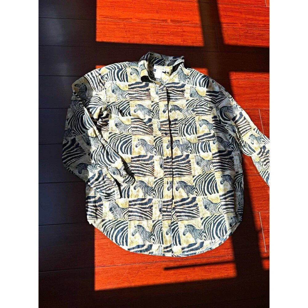 Metro Express Men's M Silk Zebra Print Long Sleeve Button-Up Shirt